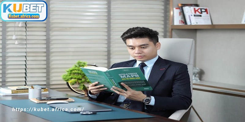 Nguyễn Tấn Phát không chỉ được biết đến bởi vẻ ngoài lịch lãm